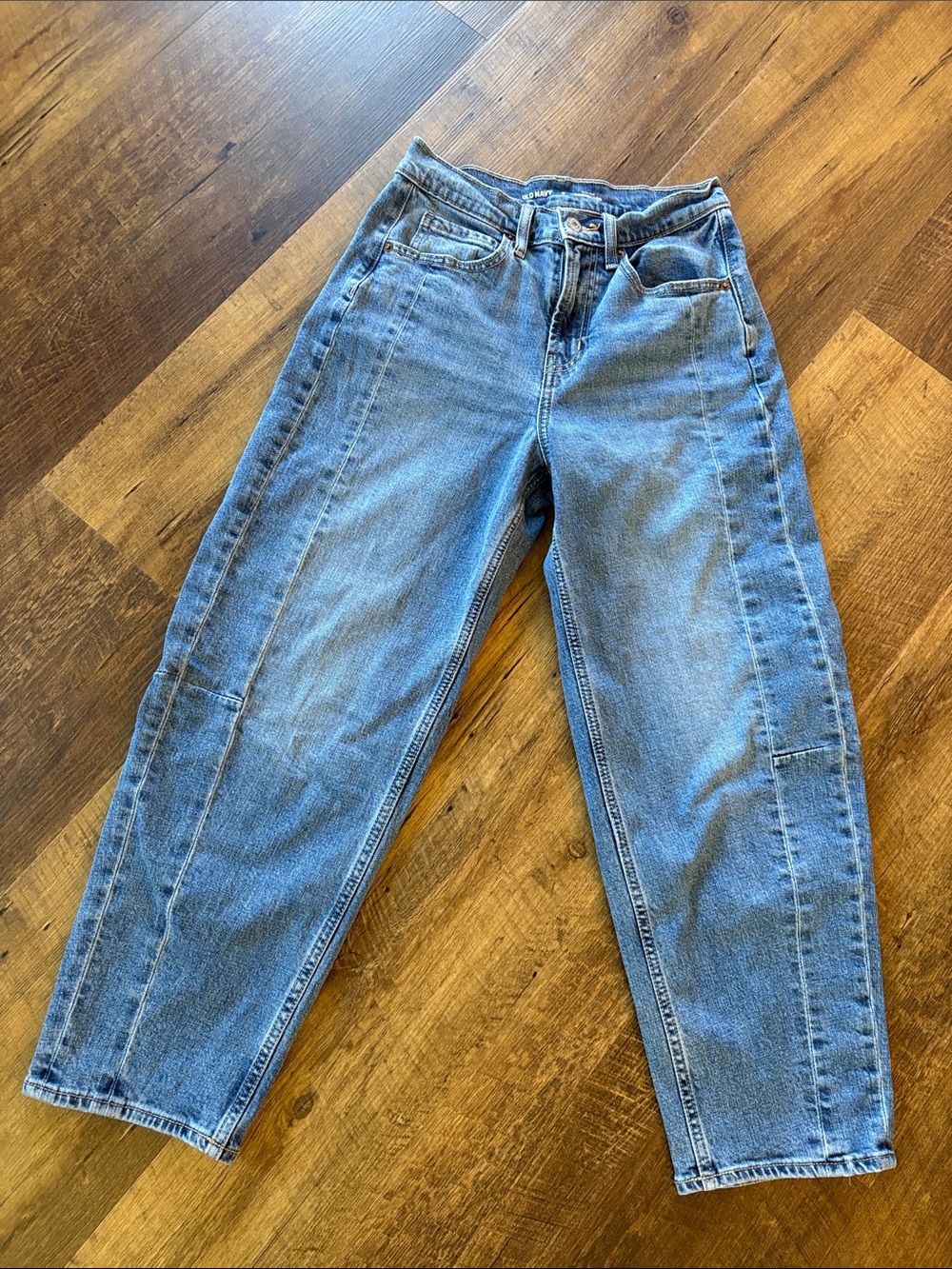 Old Navy Women's High-Rise Barrel Leg in Light Blue Denim